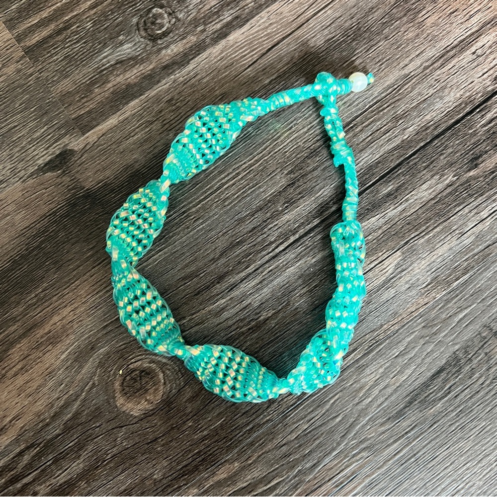 Teal lanyard choker